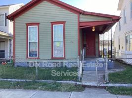 featured image of 252 Mcclure St