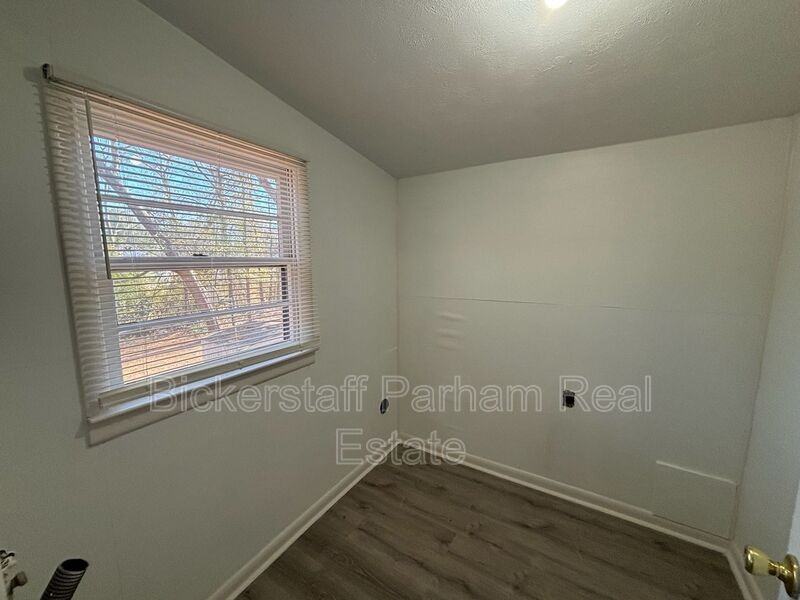 231 17th Ave S - Photo 6 of 13