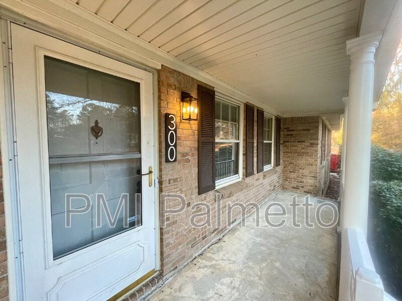 300 Quincannon Rd - Photo 3 of 29