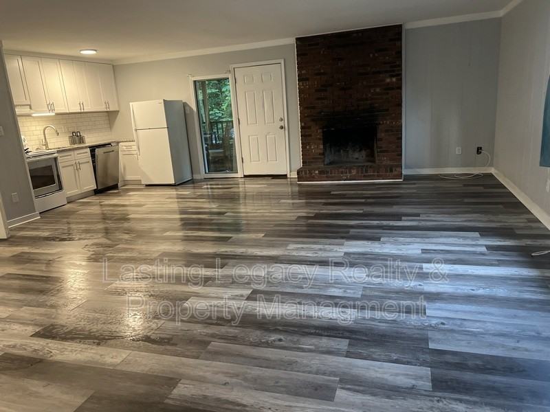 2333 15th St Ne - Photo 5 of 13