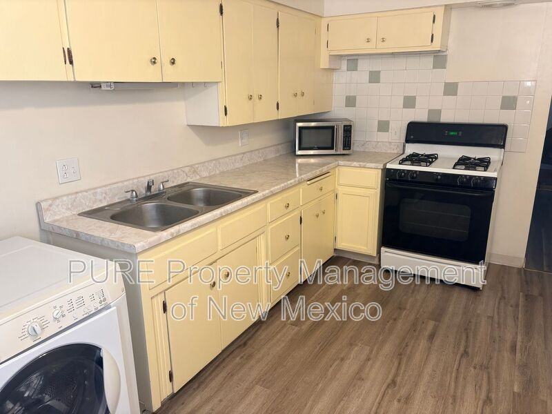 945 Louisiana Blvd Se #C - Photo 7 of 22