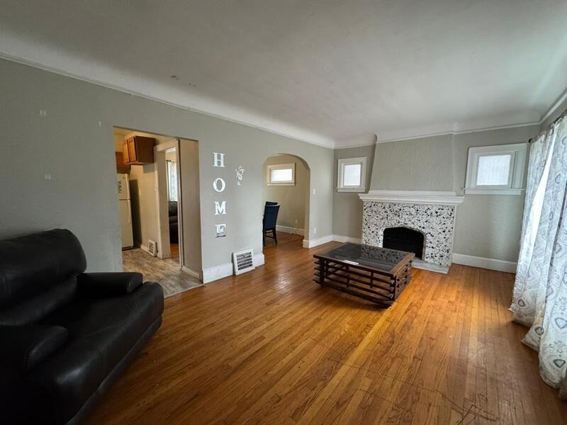 14088 Roselawn St - Photo 4 of 13