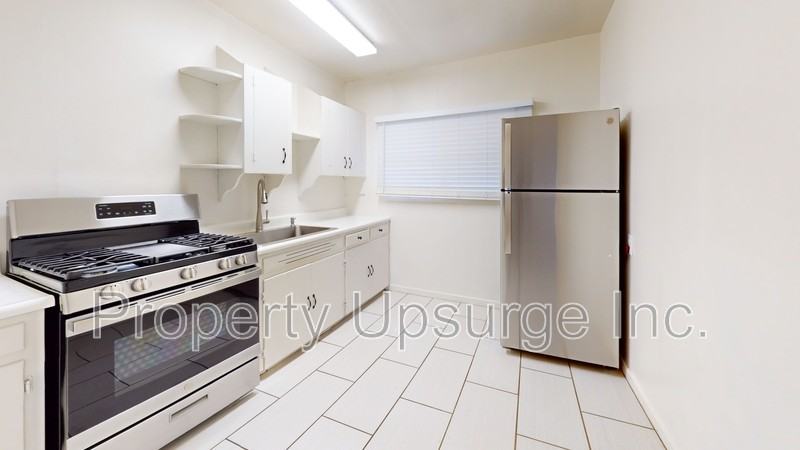 640 Bird St - Photo 2 of 10
