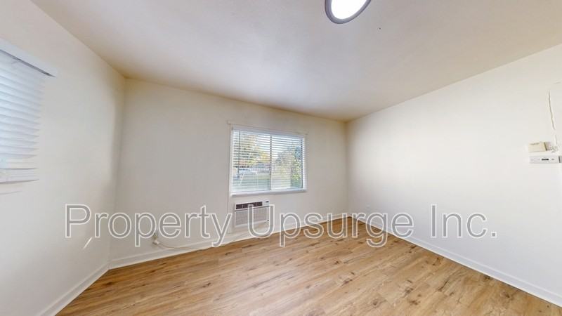 640 Bird St - Photo 4 of 10
