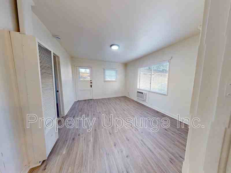 640 Bird St - Photo 5 of 10