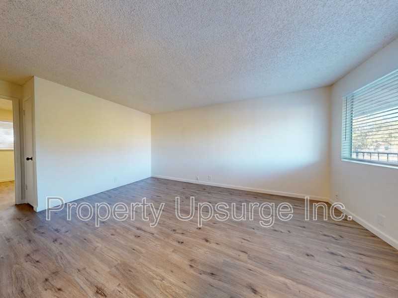 445 Nelson Ave #30 - Photo 4 of 14