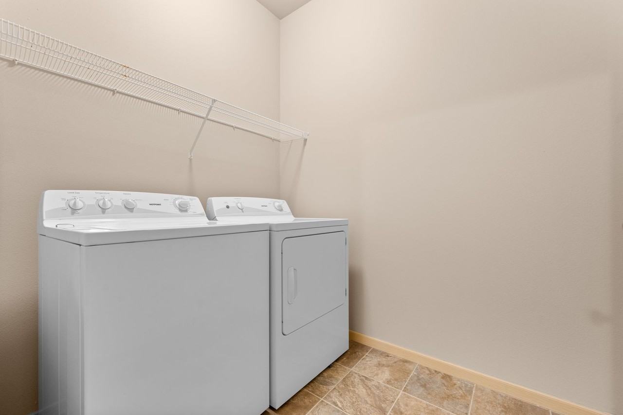 Stonebridge Villas - Photo 6 of 8