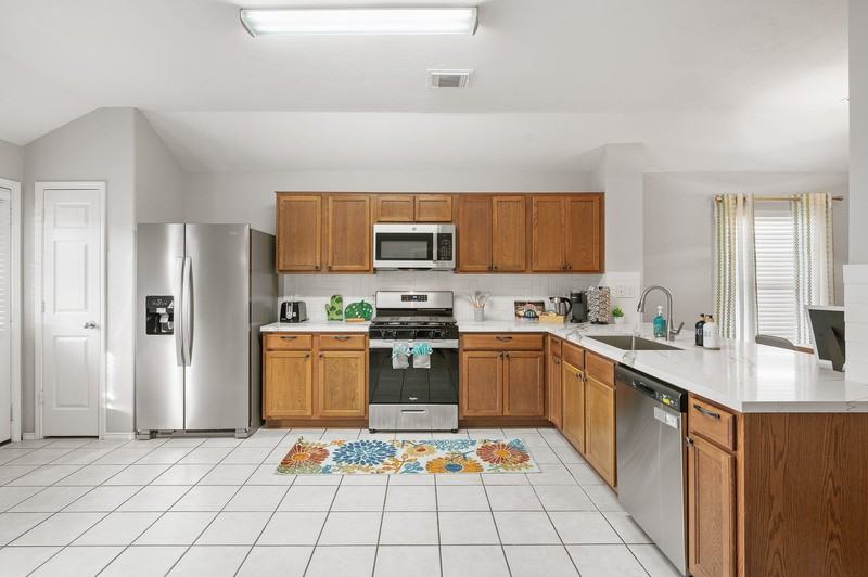 22211 Bellow Glen Dr - Photo 6 of 20