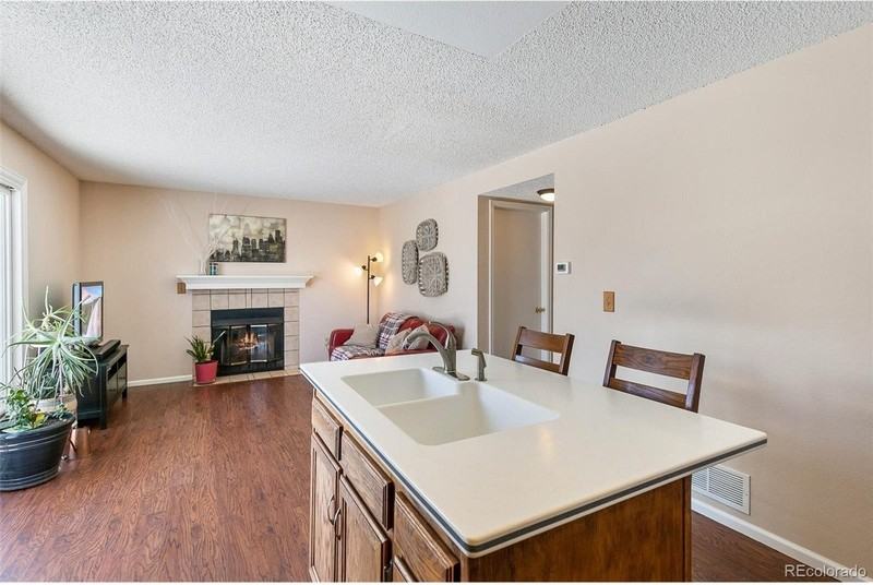 5504 S Zang St - Photo 7 of 18