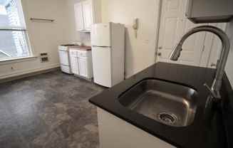 Camdon - 1 Bedroom - Central District - Vintage Charm - Photo 1 of 1