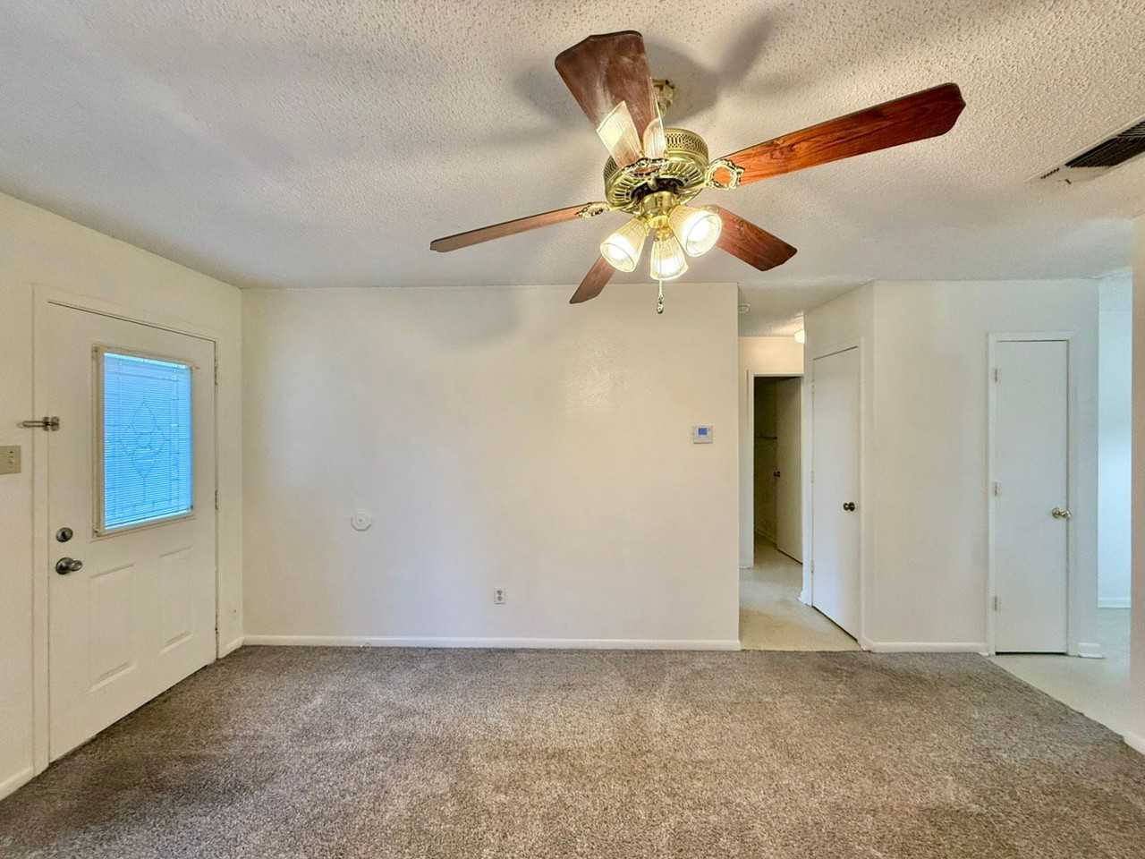 1708 Alpine Rd #C1 - Photo 4 of 15