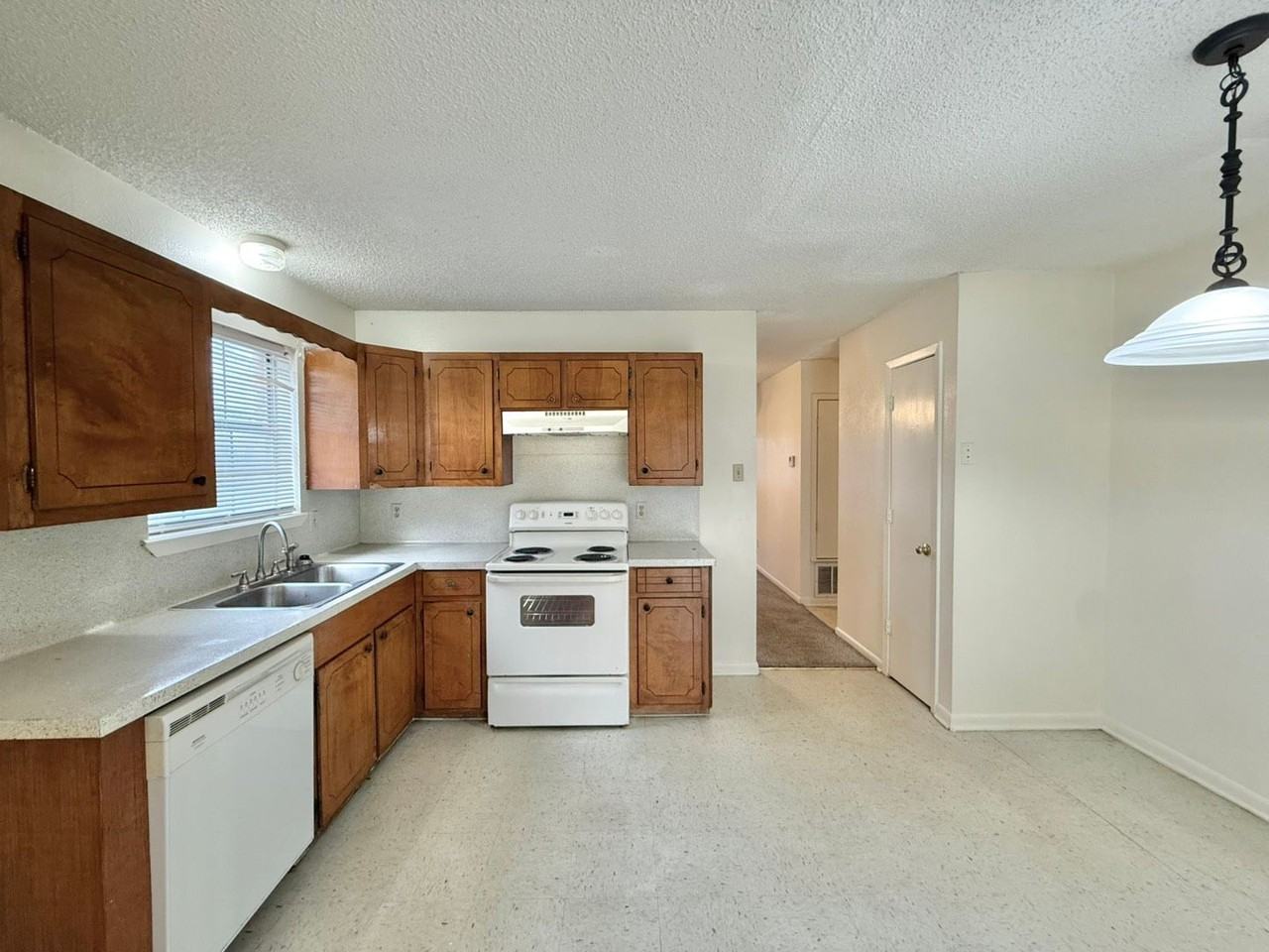 1708 Alpine Rd #C1 - Photo 7 of 15