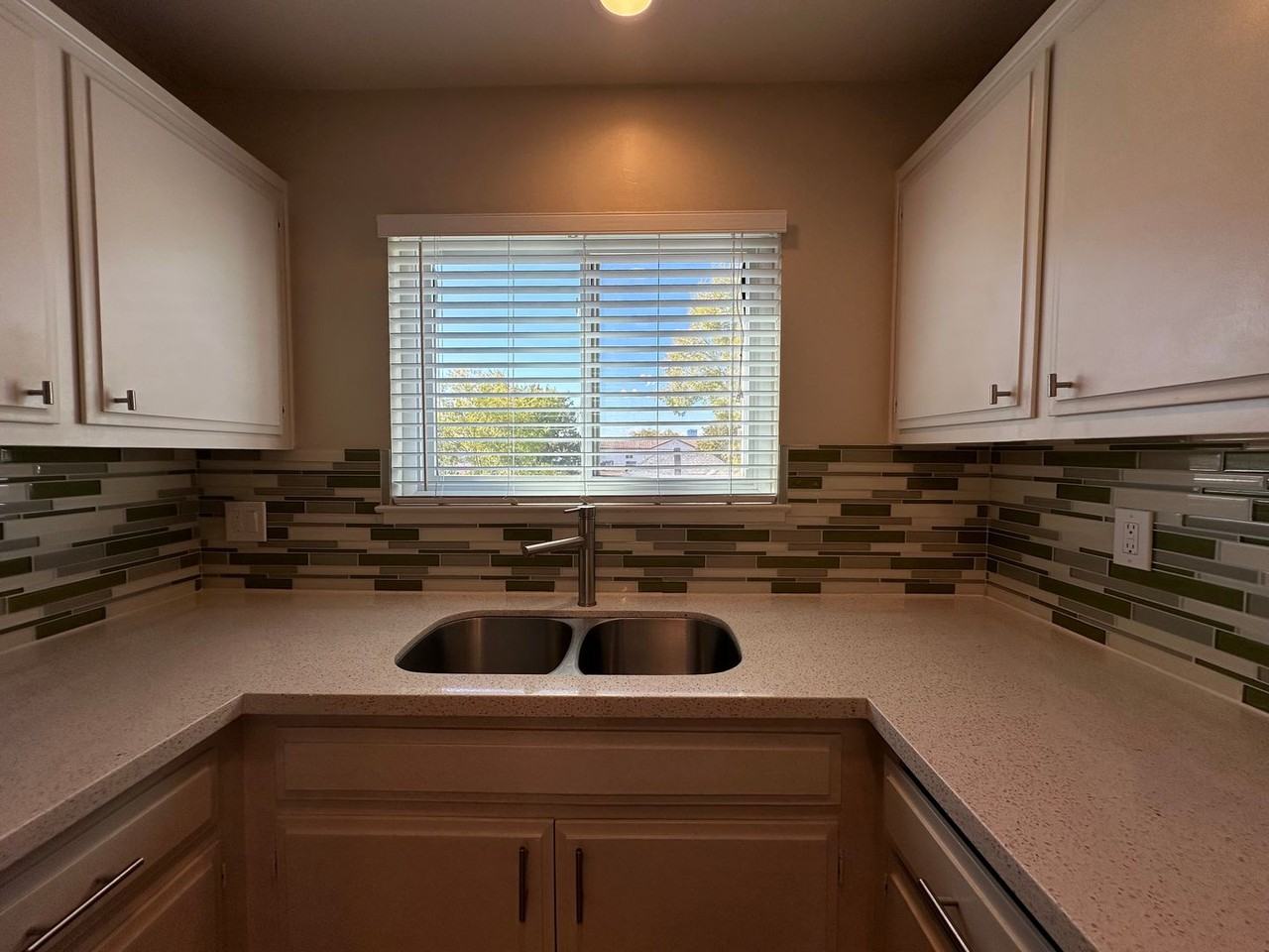 The Q - Photo 3 of 50