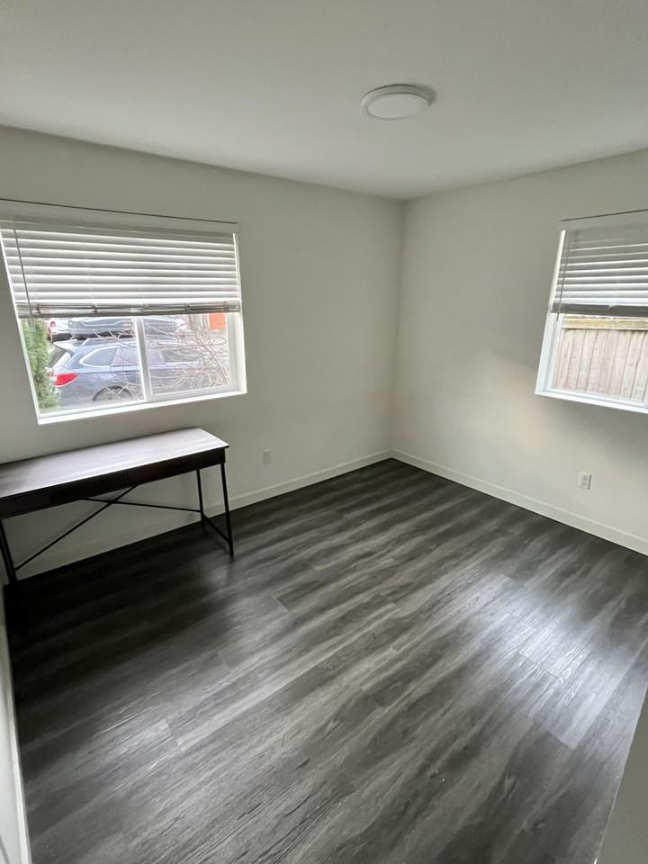 5222 Brooklyn Avenue Northeast - Photo 2 of 17