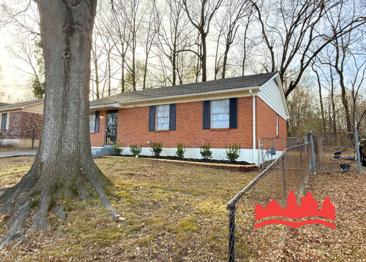 4061 Mossville St - Photo 3 of 15