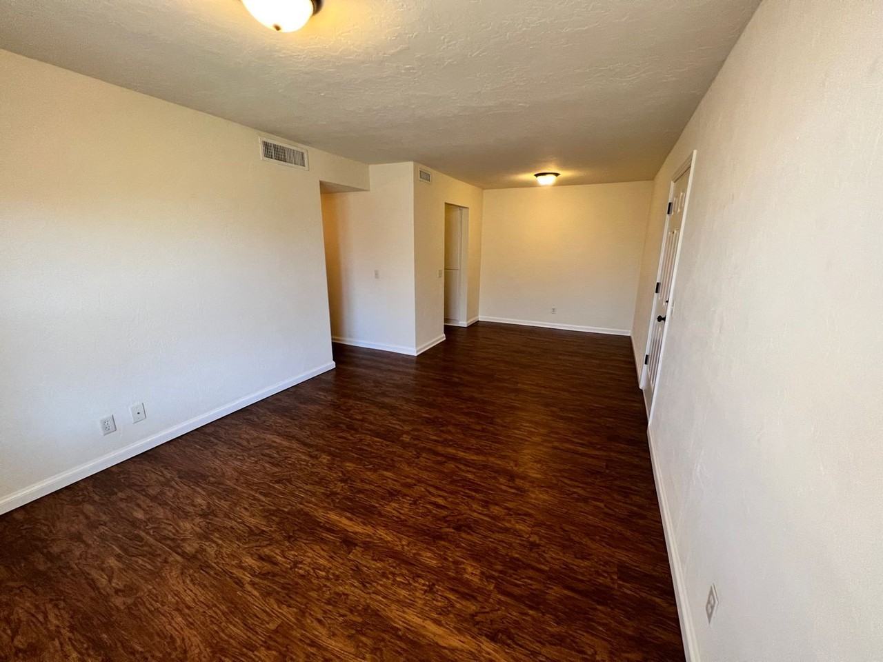 Renaissance Park Apartments - Photo 2 of 27