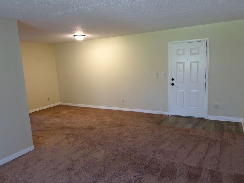 Double Eagle Apartments - Photo 2 of 11