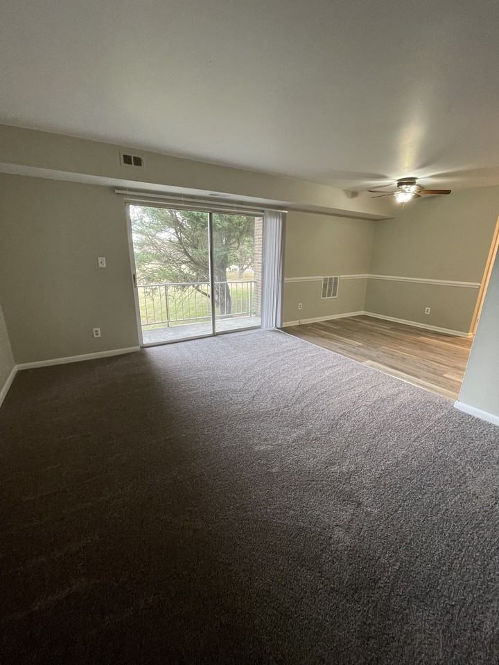 1008 Adams Avenue- Unit 2D - Photo 3 of 9