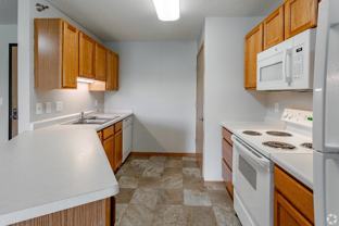 Essex Park Market - 911 - Photo 1 of 1