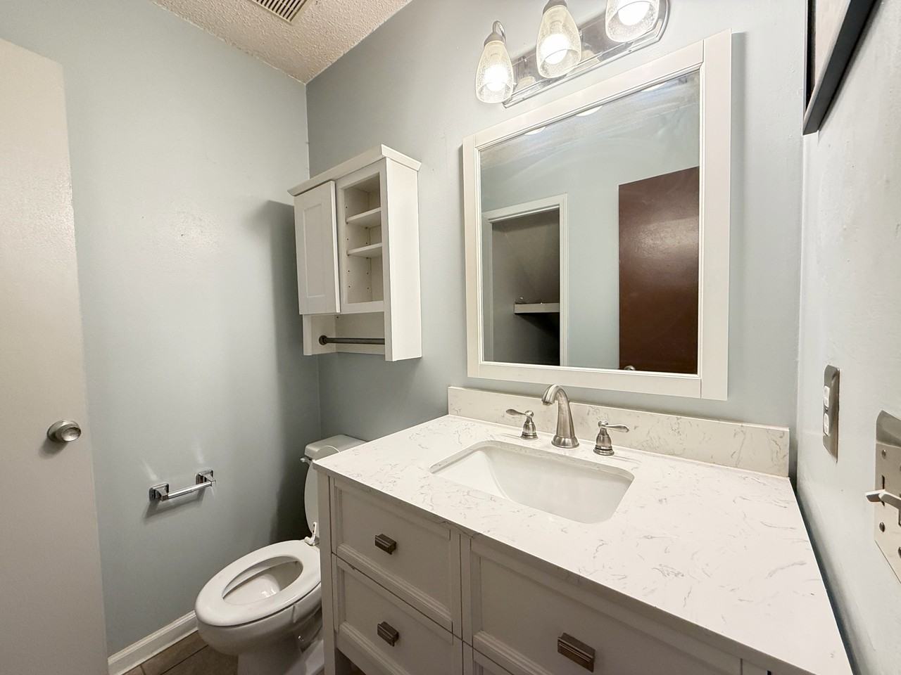 5201 Denaud Court - Photo 2 of 10