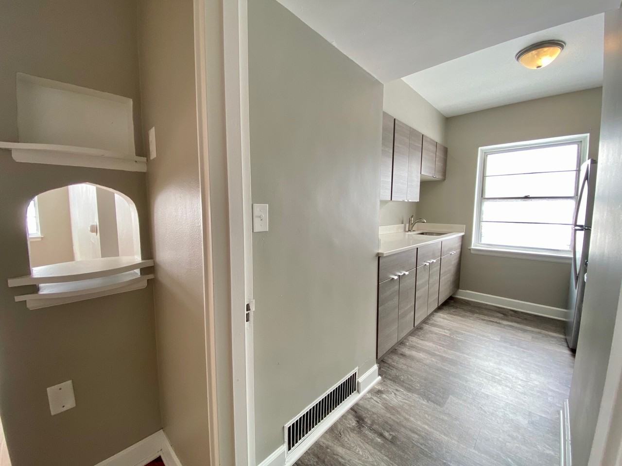 324 8th St - Photo 4 of 20