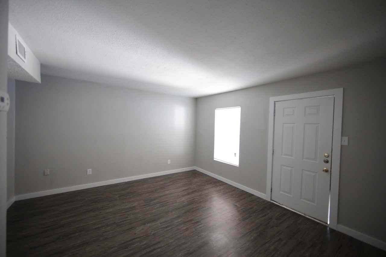 Caracole Apartments - Photo 2 of 34