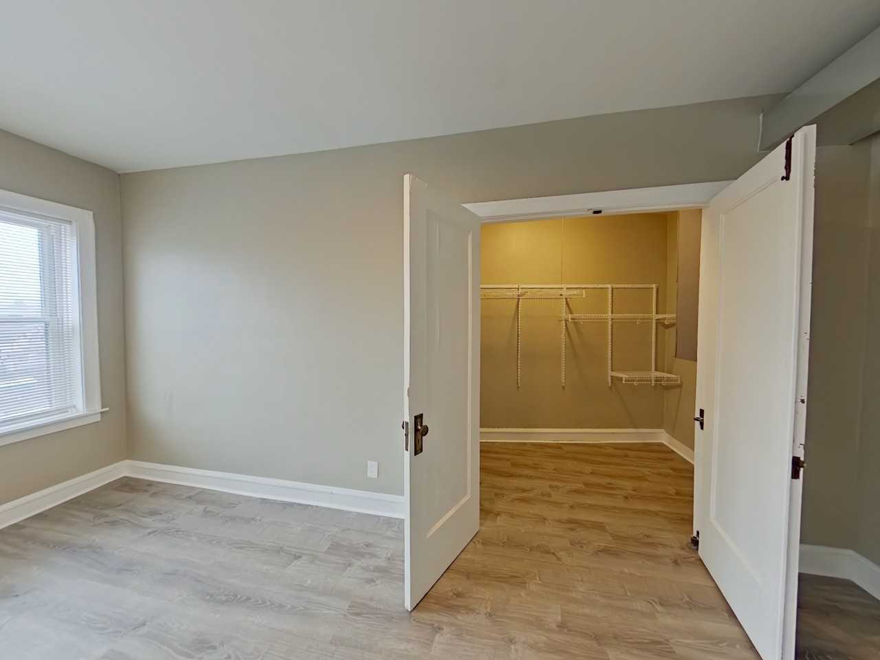4523 Gravois Avenue - Photo 2 of 9