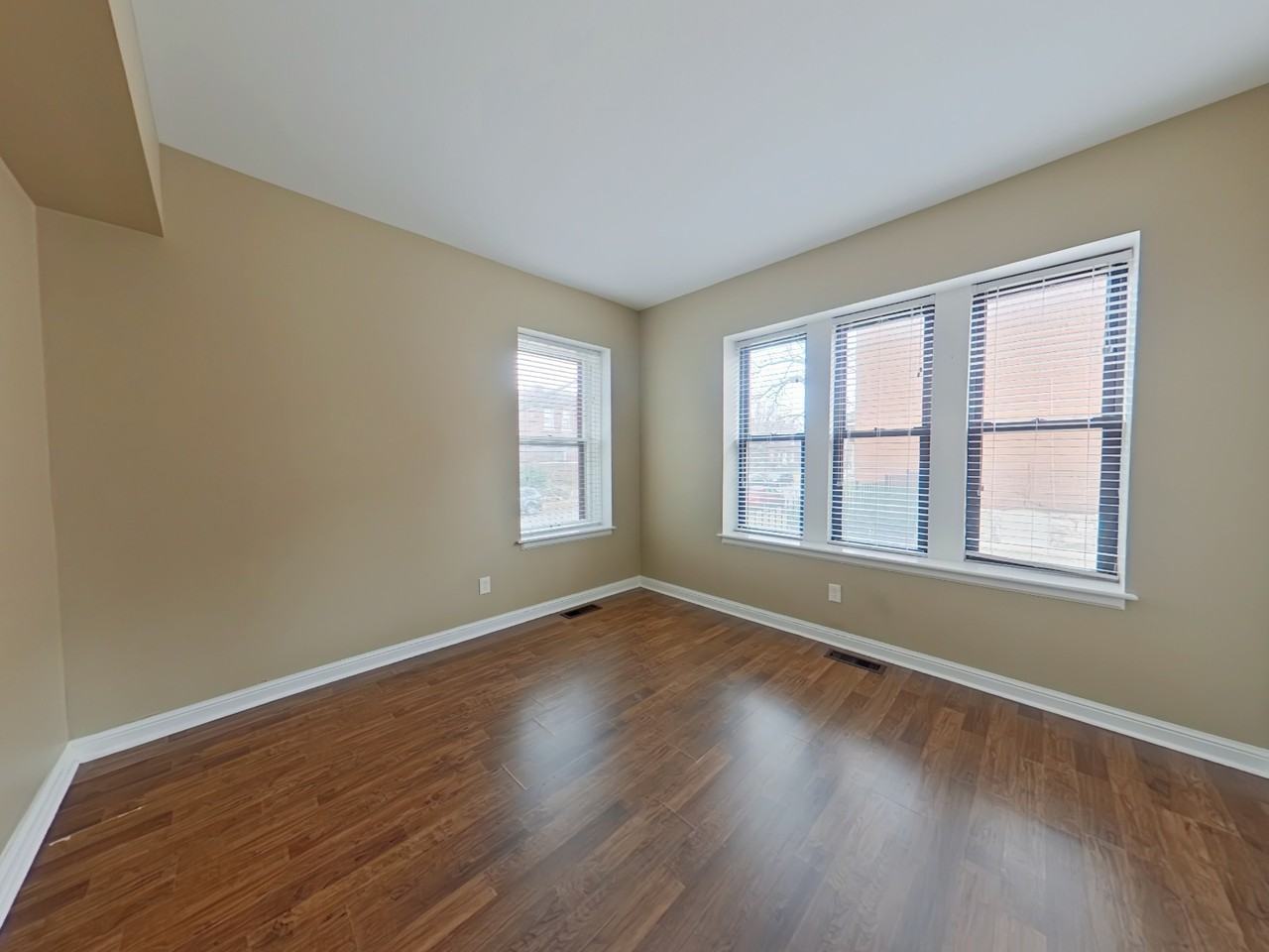 4101 Flad Avenue - Photo 4 of 15