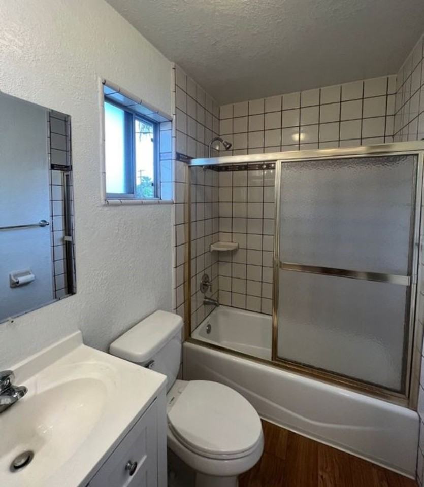 2596 Jefferson Street - Photo 5 of 7