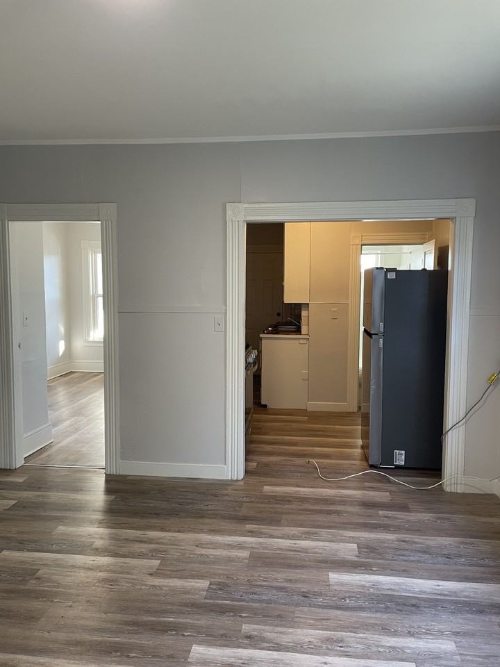 181-183-185 Beech - Photo 3 of 11