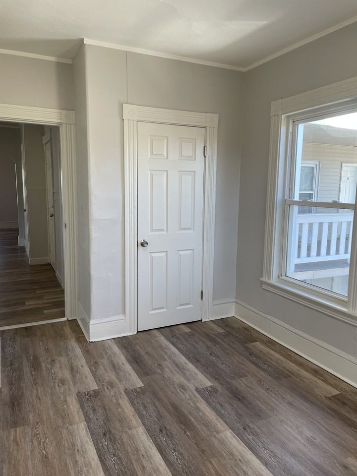 181-183-185 Beech - Photo 6 of 11