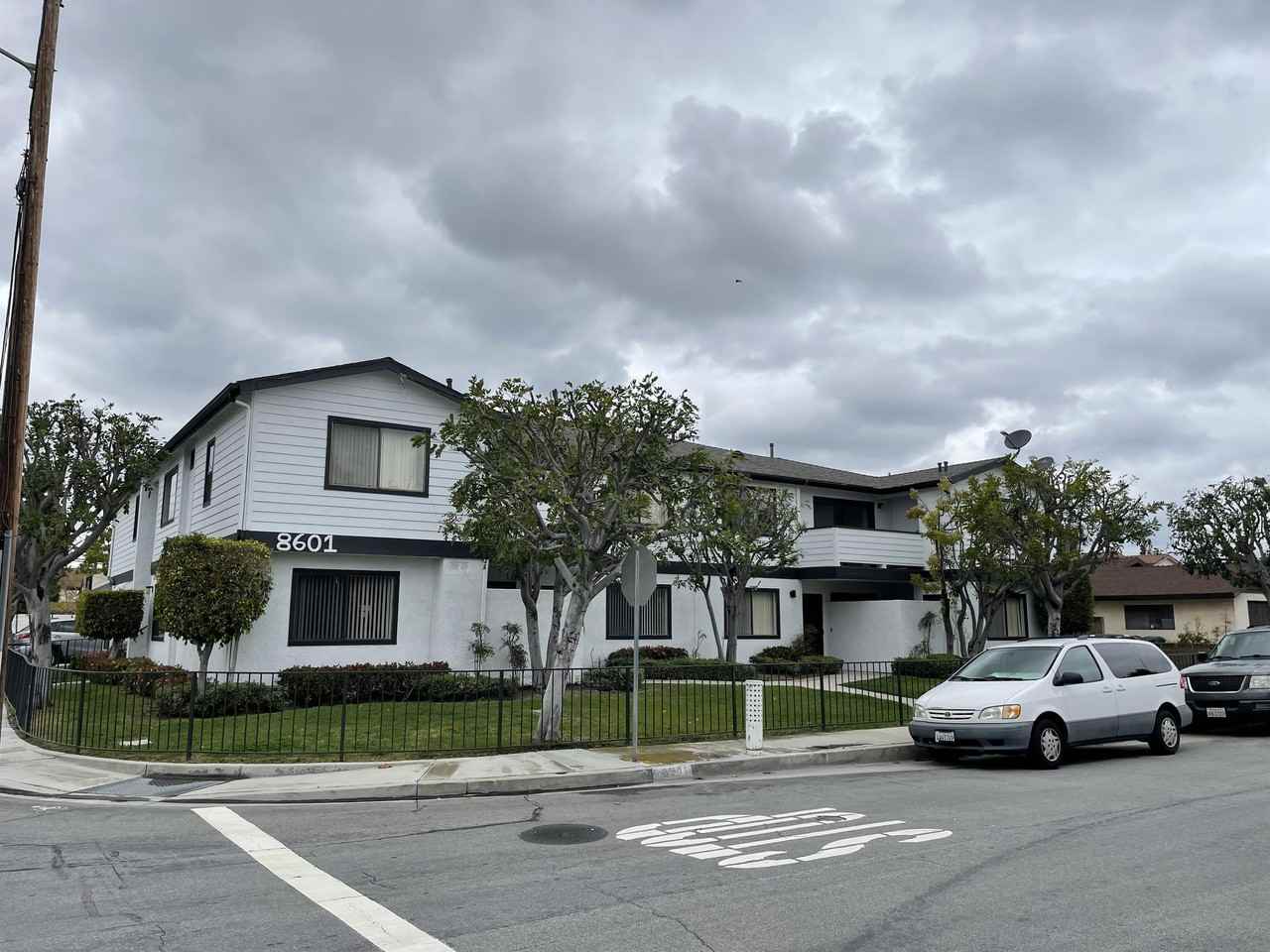 8601 Belmont Street - Photo 3 of 22