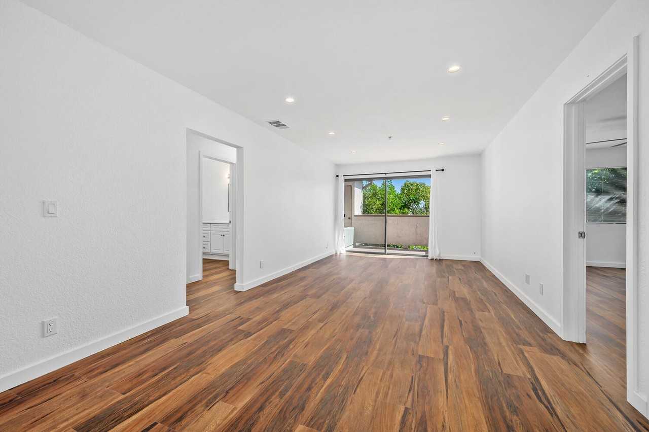 8601 Belmont Street - Photo 6 of 22