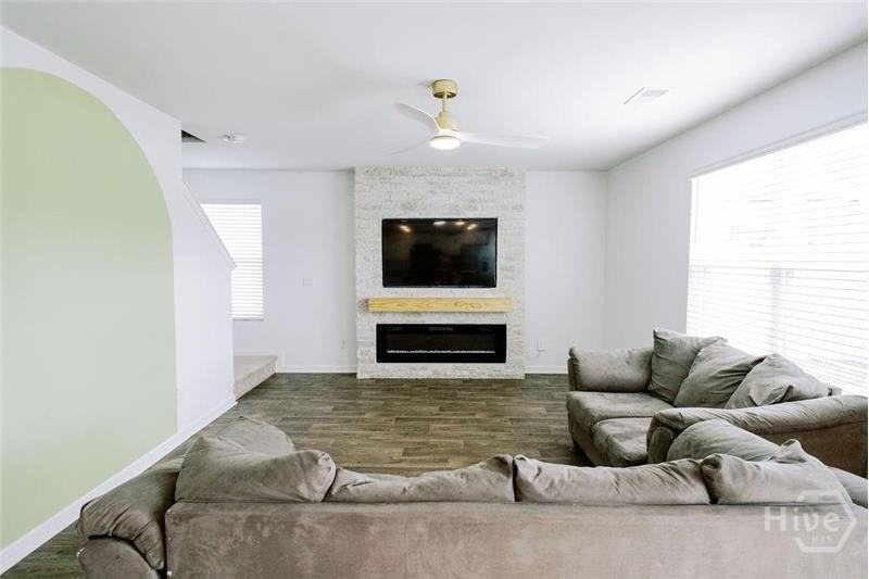 123 Skylar Road - Photo 3 of 24