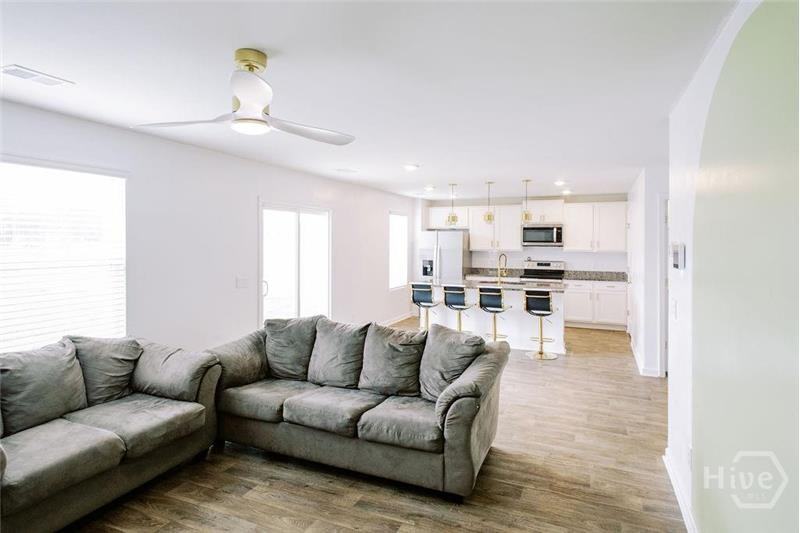 123 Skylar Road - Photo 4 of 24