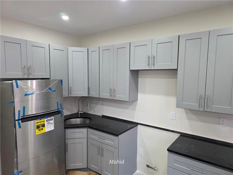 1234 Intervale Ave #1 - Photo 3 of 8