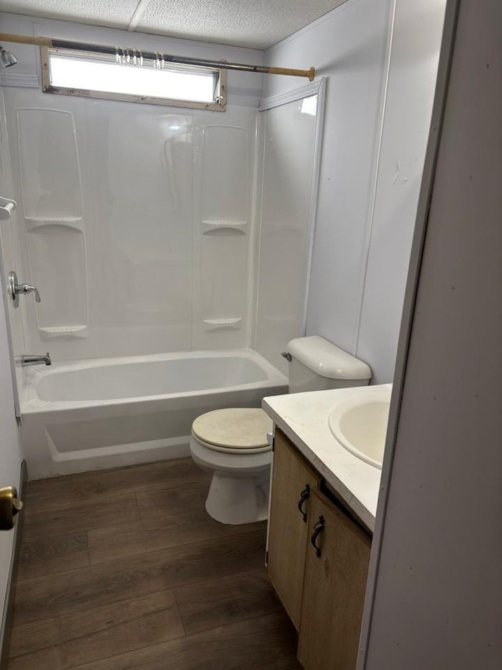 Victoria Park - Photo 2 of 15