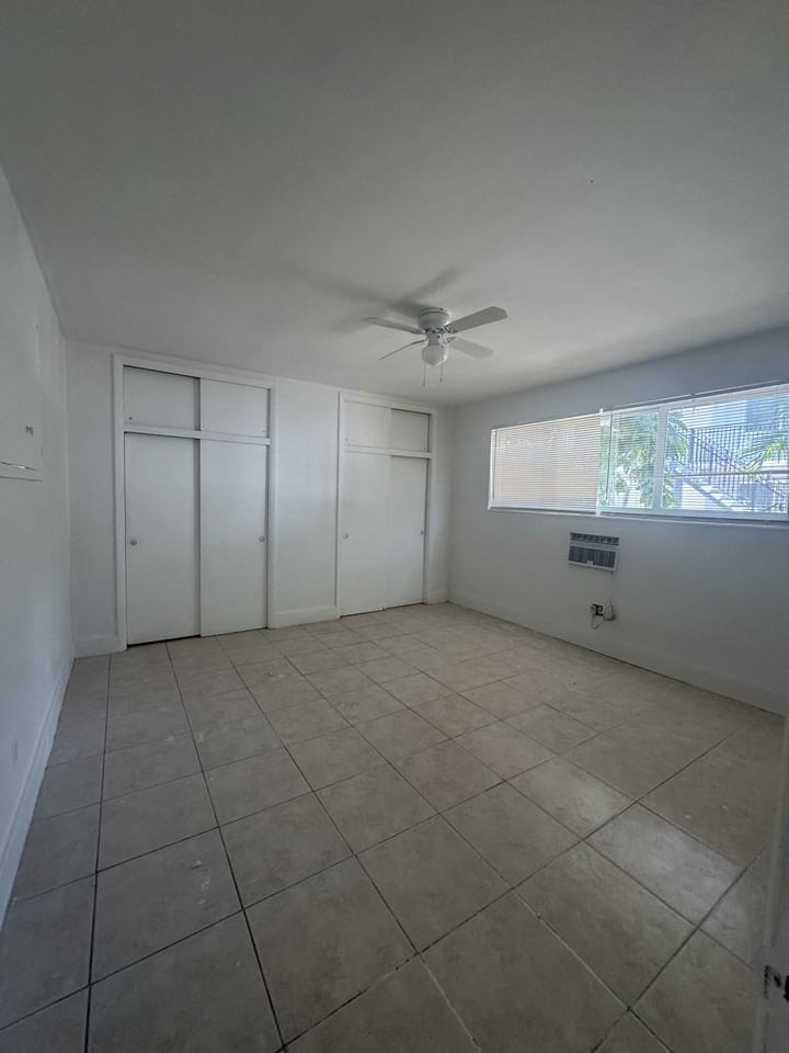 1795 Northeast 116th Road - Photo 6 of 8