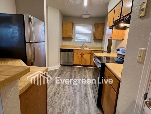 105 Pembroke Ct - Photo 6 of 18