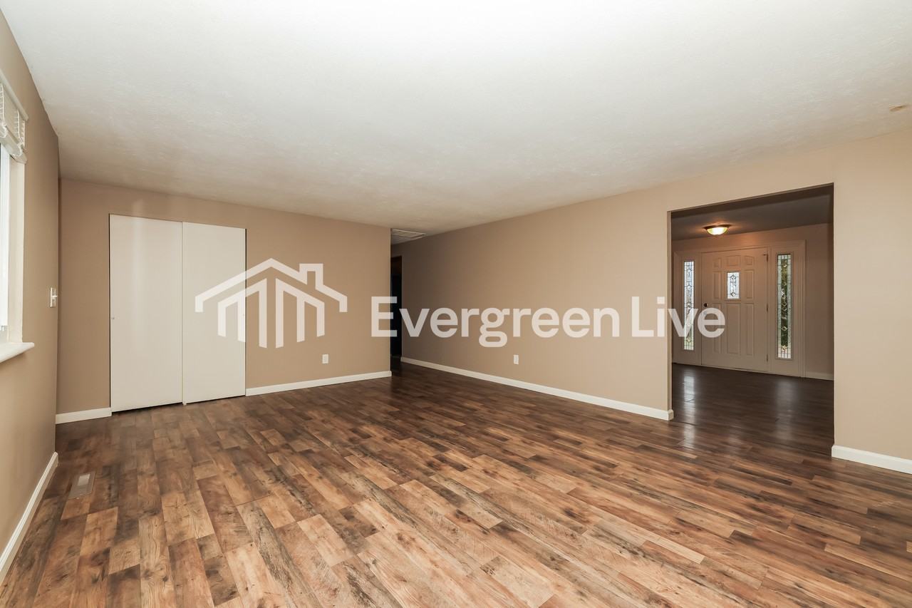 6660 Celestine St - Photo 3 of 15