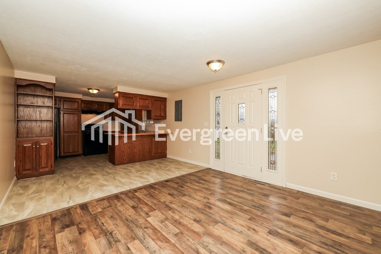 6660 Celestine St - Photo 7 of 15