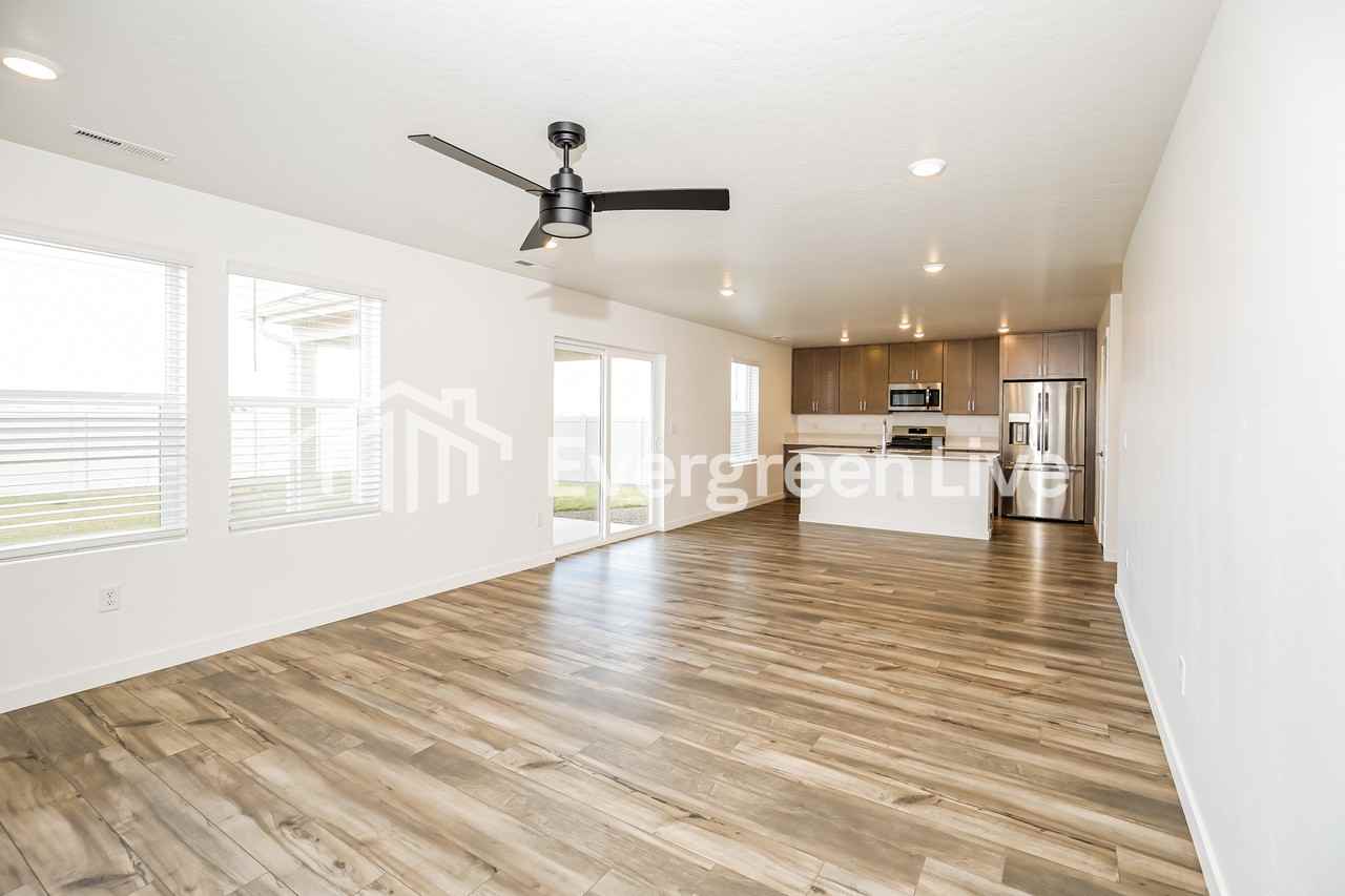 9350 W Happy Day Dr - Photo 3 of 16