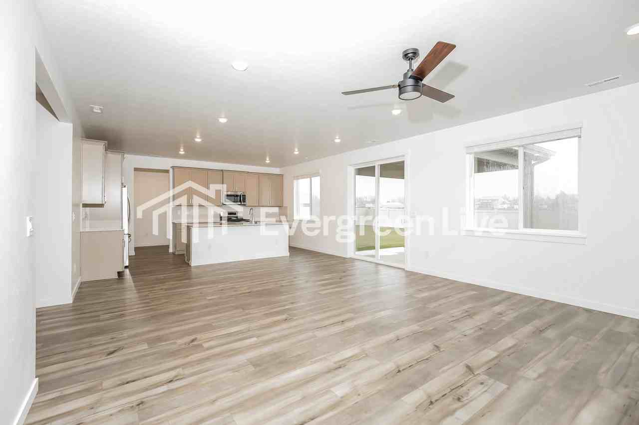 302 Ravello St - Photo 3 of 16