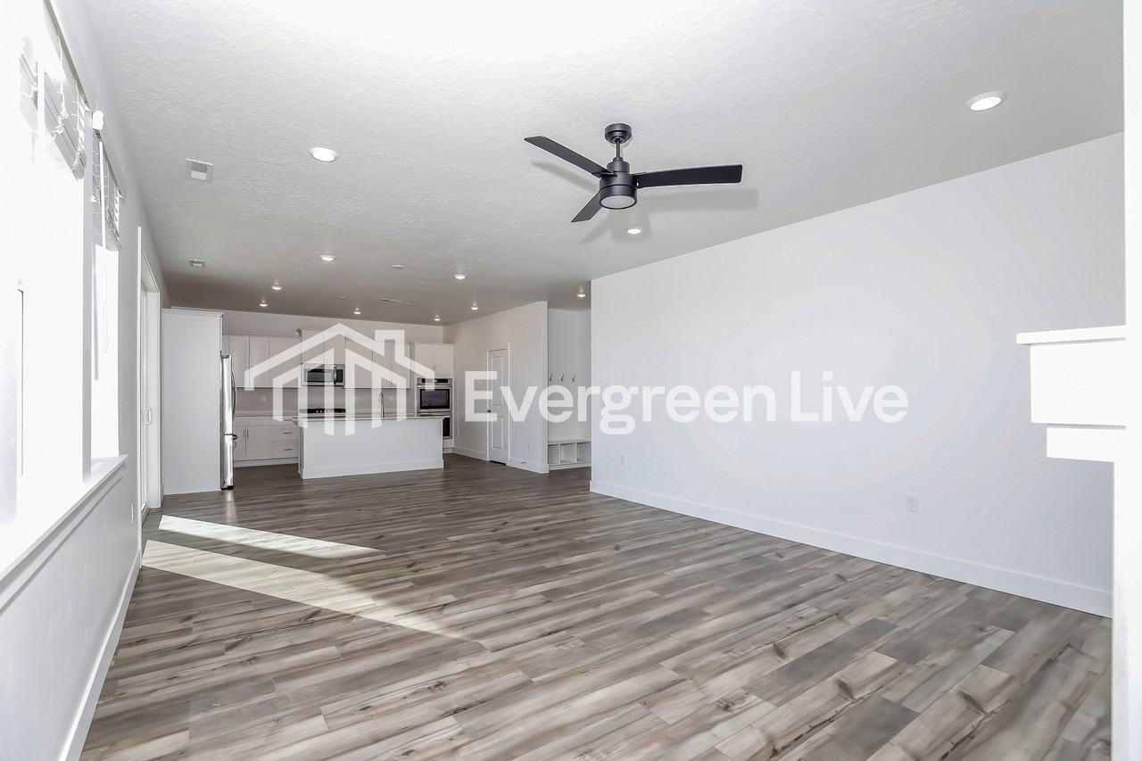 15164 Cumulus Way - Photo 4 of 16