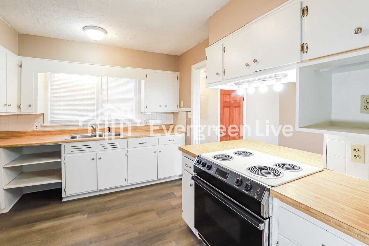 10008 E 78th Ter - Photo 4 of 15