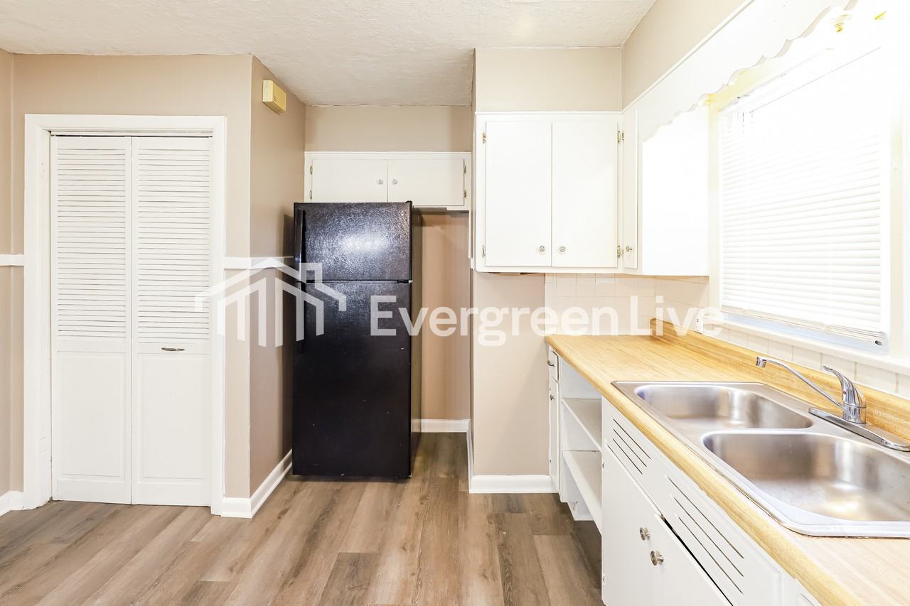 10008 E 78th Ter - Photo 5 of 15