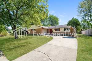 featured image of 3697 Panama Dr