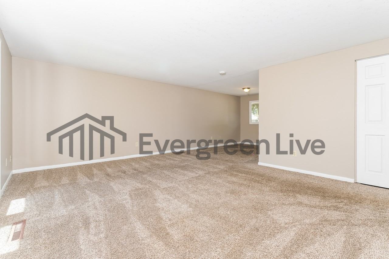 3697 Panama Dr - Photo 3 of 10