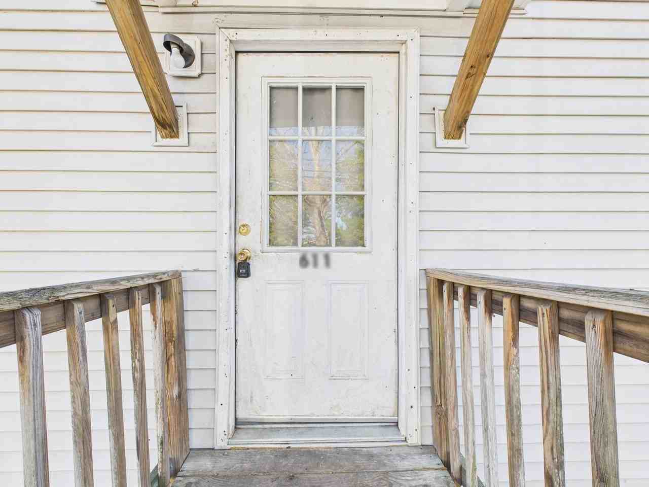 611 Walker Rd - Photo 2 of 20