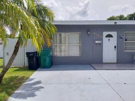 featured image of 18621 Sw 97th Ct ##0